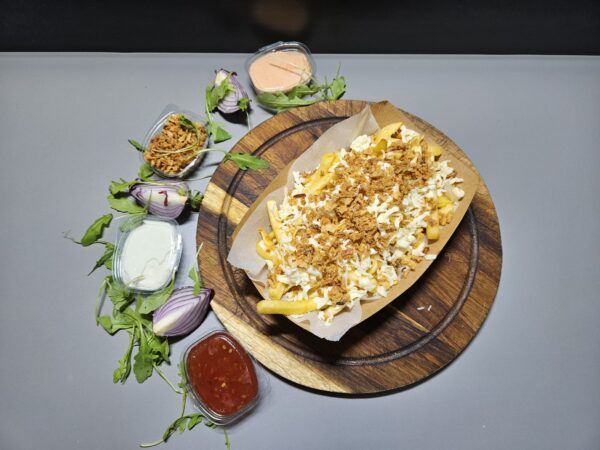 Cartofi prajiti cu mozzarella si ceapa crispy 600g